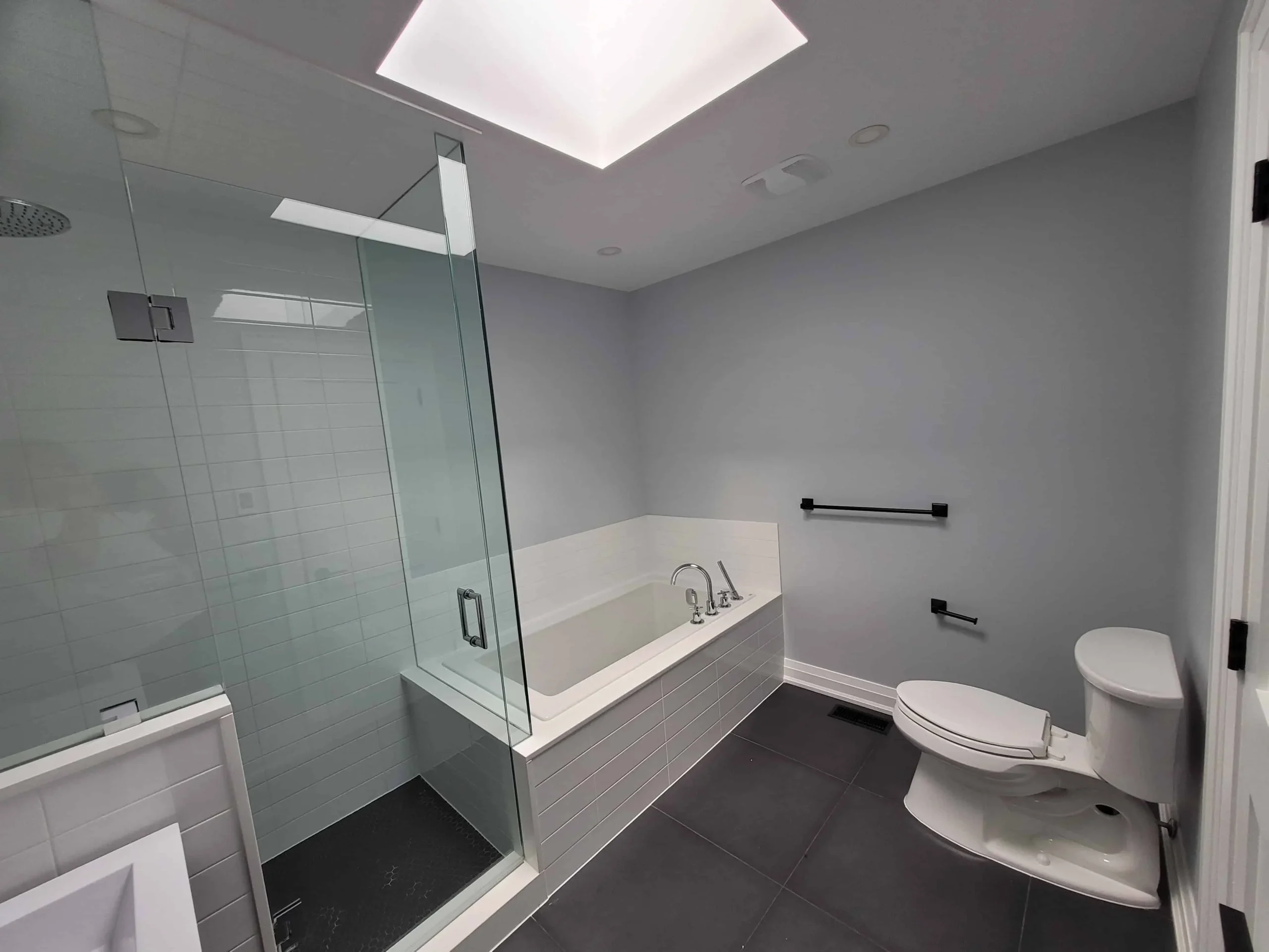 Bathroom renovation project in Richmond Hill | EV Constructions