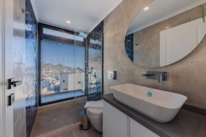 Future bathroom renovation planning in Richmond Hill with contractor guidance