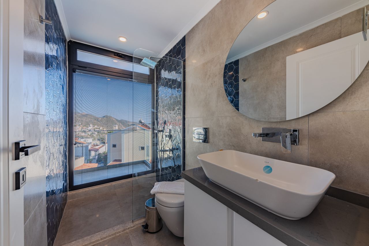 Future bathroom renovation planning in Richmond Hill with contractor guidance